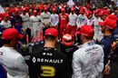 F1 drivers observe a minute's silence in tribute to late F1 legend Niki Lauda
