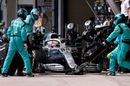Lewis Hamilton make a pitstop for new tyre
