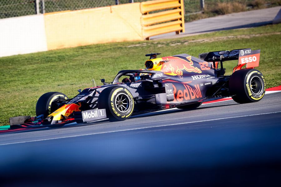 Alexander Albon on track in the Red Bull
