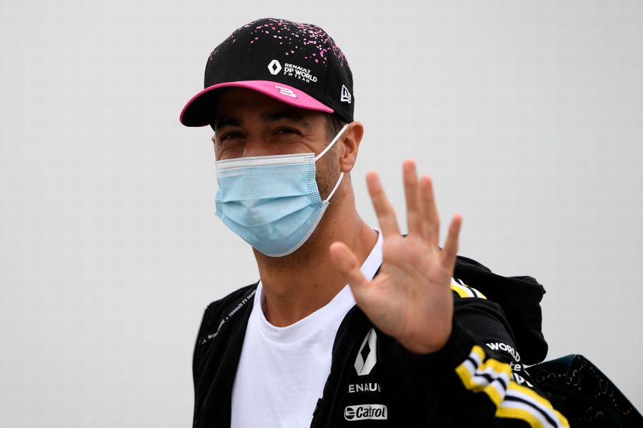Daniel Ricciardo arrives in the Paddock