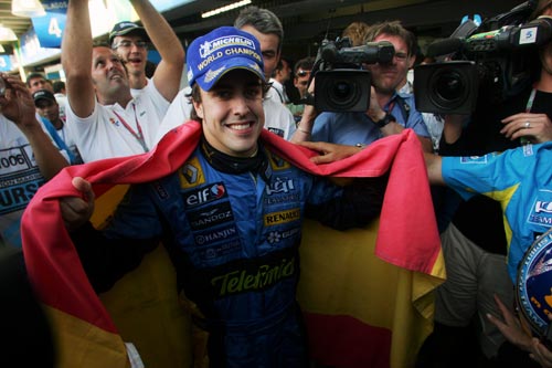 Fernando Alonso is all smiles after clinching the 2006 Formula One world title.