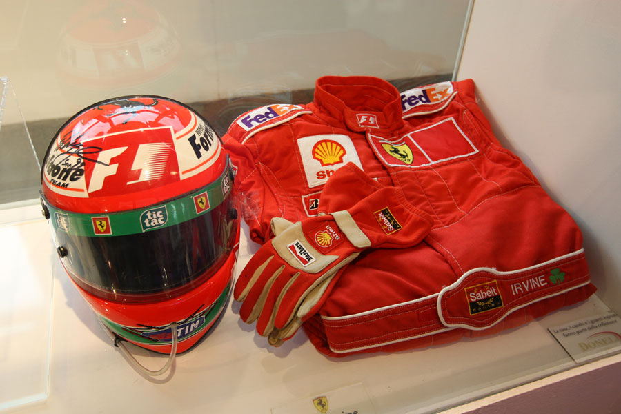 Helmet and overalls of Eddie Irvine