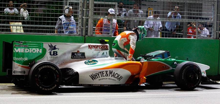 Tonio Liuzzi's race ends on the first lap