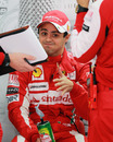 Felipe Massa talks to his engineers