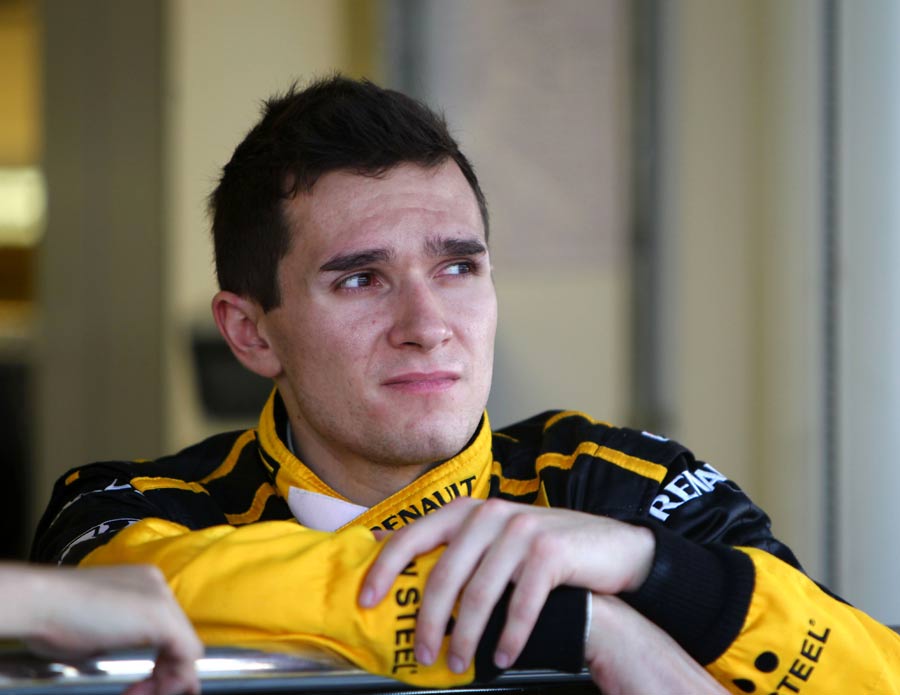 Mikhail Aleshin tested for Renault