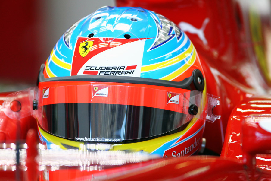 Fernando Alonso in the pitlane