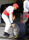 Lewis Hamilton reverts to the old-fashioned way of measuring tyre temperature