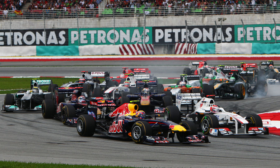 Mark Webber falls loses positions at the start