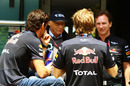 Sebastian Vettel and Mark Webber talk to Niki Lauda and Christian Horner