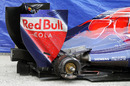Jaime Alguersuari retires missing his right rear wheel